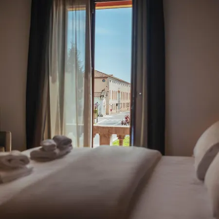 Palazzo Paradiso 호텔 메두나 디 리벤자