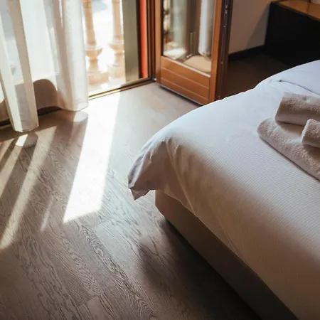 Palazzo Paradiso 3*